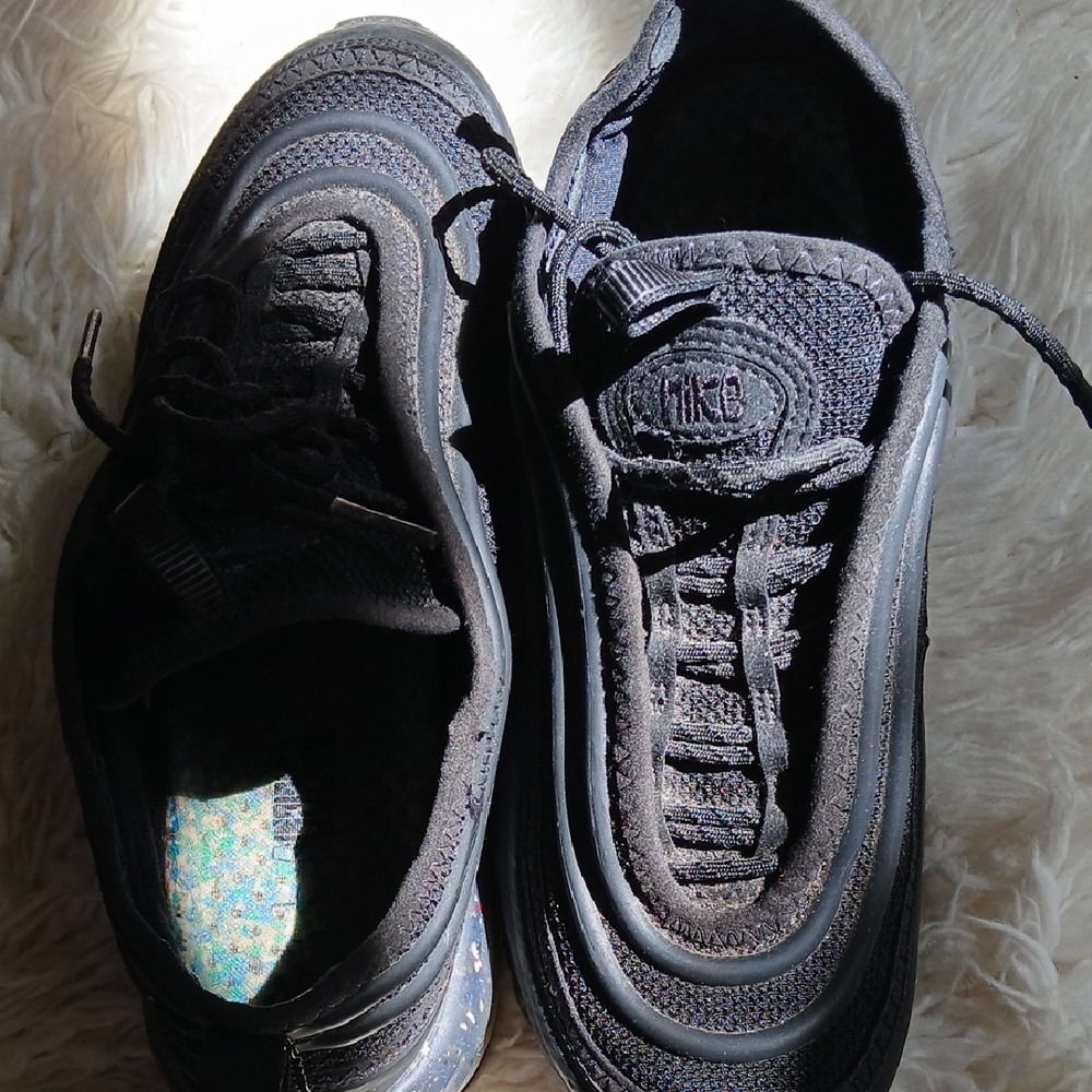 Nike Black Athletic Shoes